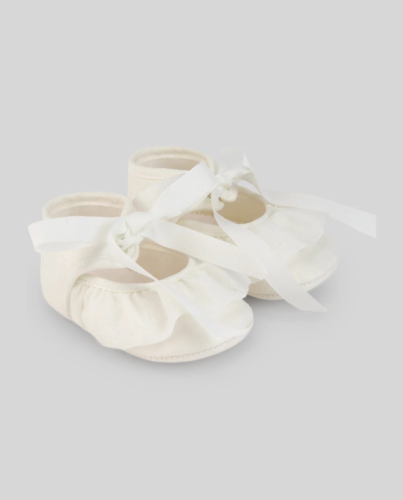 Zapatos y patucos